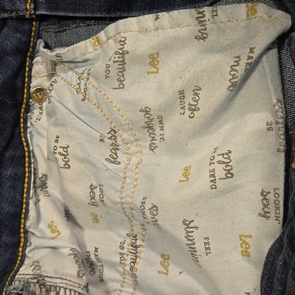 Lee Modern Series Bootcut Jeans 28 waist 28 long (size 8) - Picture 8 of 13